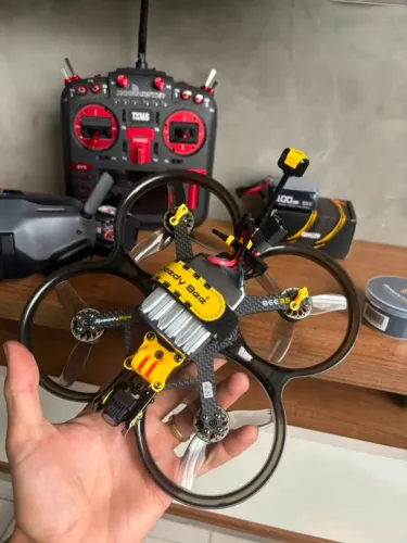 Speedybee 35 com O4 lite, Radiomaster TX16s, Googles 2