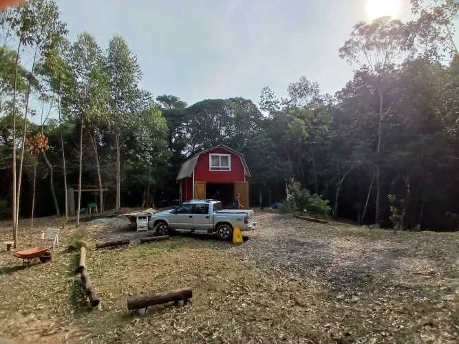 Terreno em Águas Mornas com escritura pública e energia elétrica