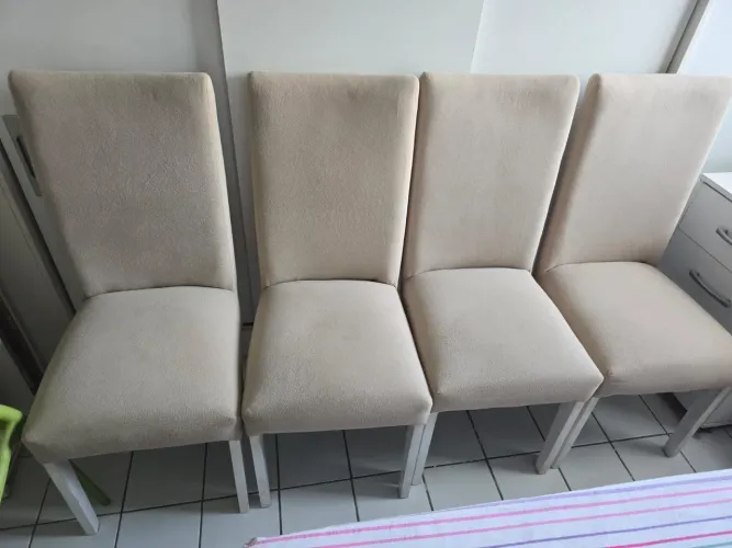 Cadeiras de jantar , de cor bege material em CHEIRE.