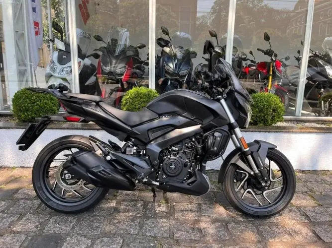 BAJAJ DOMINAR D400 T 2024
