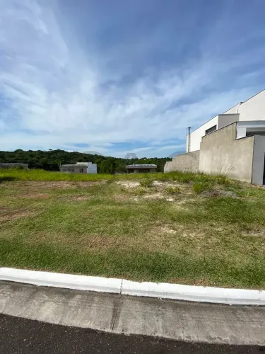 CONDOMINIO JARDINS VENEZA - LOTE / 607,50