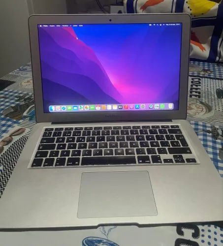 Macbook