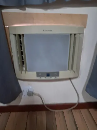 Ar condicionado 7.500 Eletrolux 