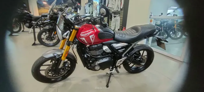 Triumph Speed 400 baixo km