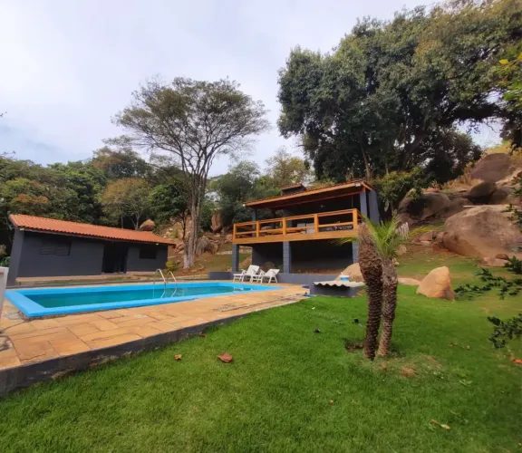 LINDA CHACARA COM 3000 METROS NO CONDOMINIO VALE DAS LARANJEIRAS EM INDAIATUBA SP