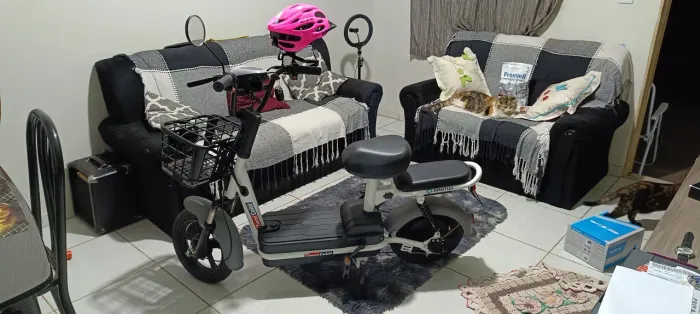Scooter Elétrica semi nova