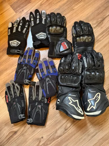 Vendo kit de luvas para moto