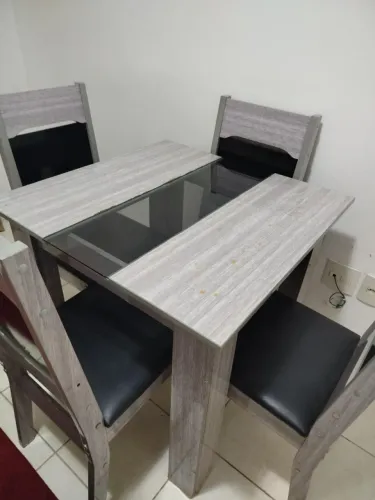 Mesa de Jantar 4 lugares MDF