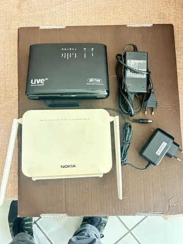 Dois modem roteador