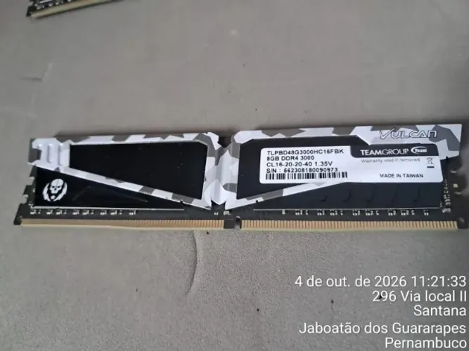 2 Memórias RAM T-Force Vulcan 8GB DDR4 3000MHz Camuflada