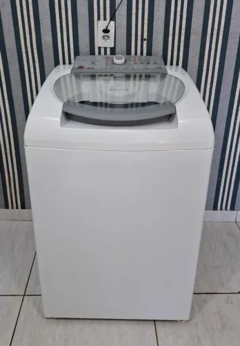 Vendo máquina de lavar roupa Brastemp ative 11kg funcionando perfeitamente!