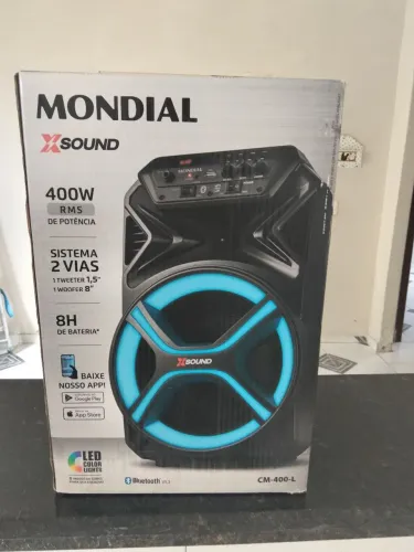 Caixa amplificada 400w RMS de potência 
