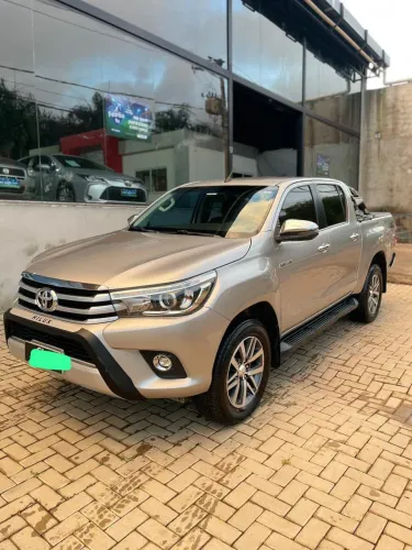 Toyota Hilux CD SRX 4X4 2.8 TDI 16V Diesel Aut. 2018