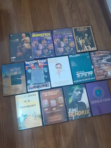 DVDs Música - 13 unidades