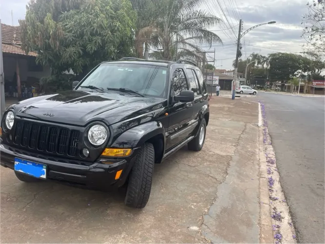 Jeep Cherokee Sport 3.7 4X4 V6 12V Aut. 2006