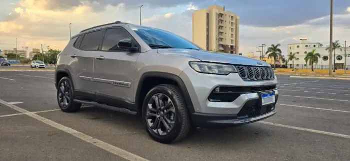 Jeep Compass Longitude Night Eagle 1.3 Flex 2025