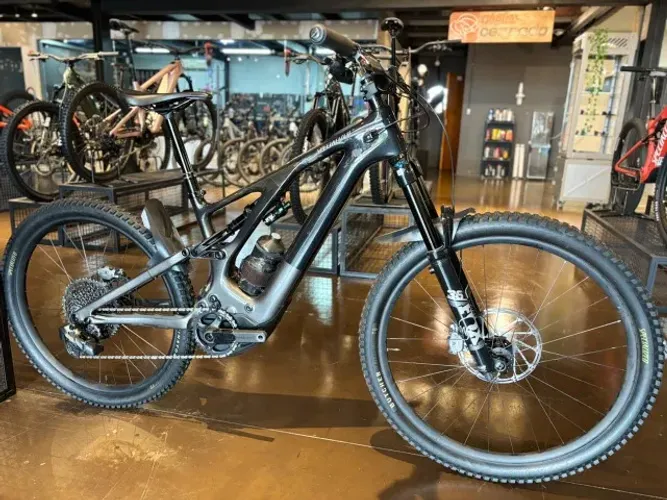 Bicicleta Seminova Specialized Turbo Levo G3 Comp Carbon - 2025