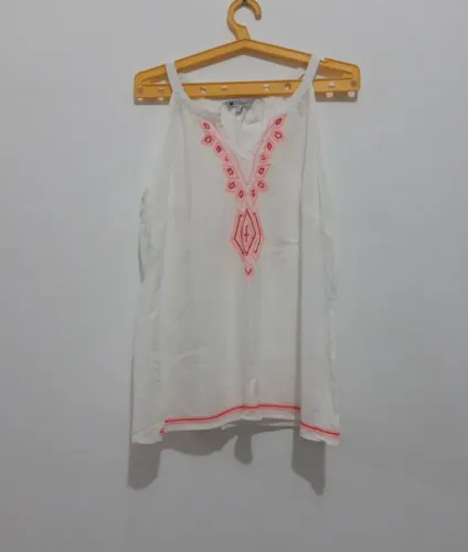 blusa em algodão e bordado dript tam.40