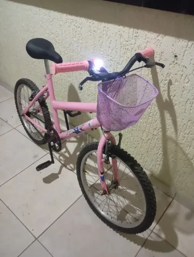 Bicicleta aro 20 tudo funcionando 220 retirada na Ceilândia