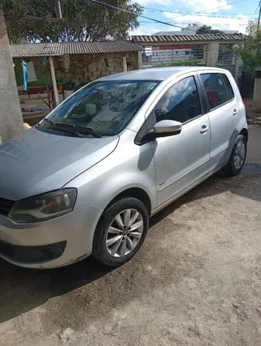 Volkswagen Fox 1.6 MI I Motion Total Flex 8V 5P 2013