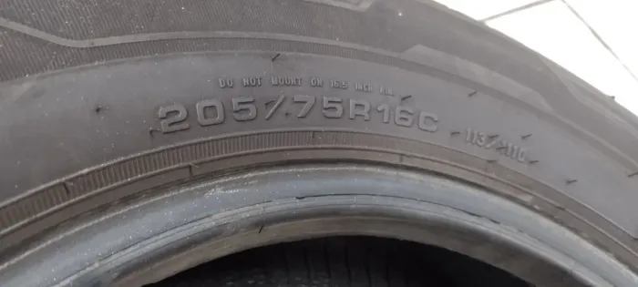 Pneus Goodyear 205/75R16