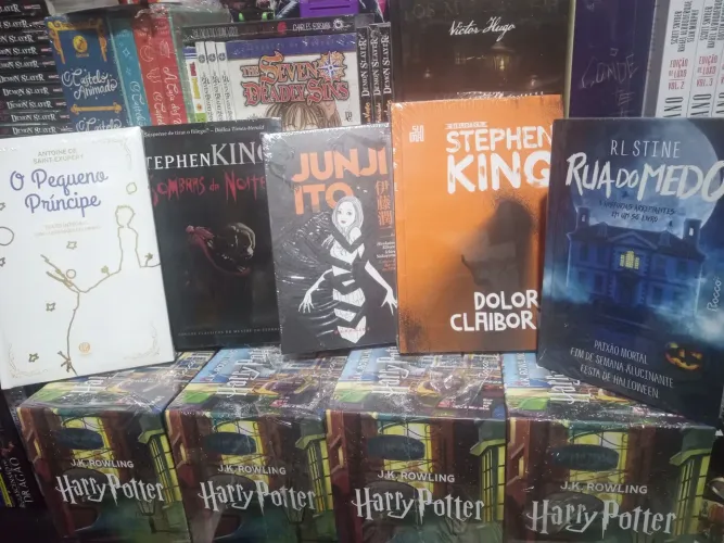 Dólares, rua do medo, príncipe cruel, pequeno príncipe, diário de anne frank, junji ito, c