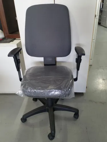 Cadeira De escritório Rodhes Cinza