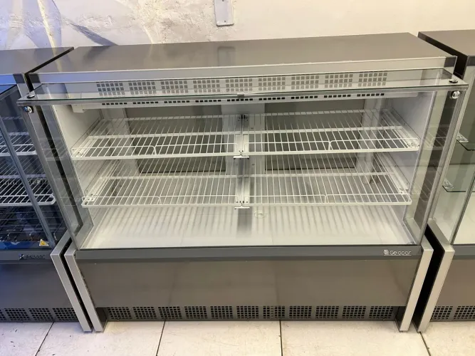 BALCÃO AR FORÇADO REFRIGERADO PARA TORTAS 1,40 M - GELOPAR