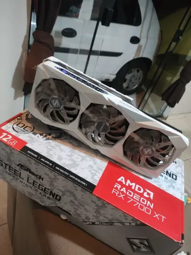 Placa de video RX 7700xt 12gb branca steel legend com caixa