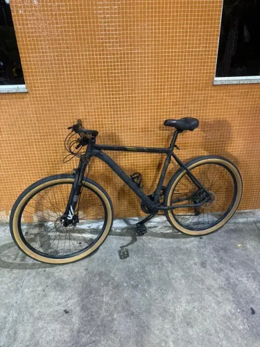 Vendo Bike Colli - aro 29 - quadro 21?