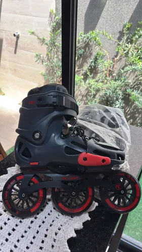 Vendo 2 Patins Traxart 110 MM ABEC - 7 CHROME (R$ 650,00 cada).