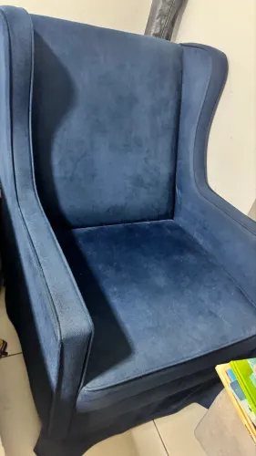 Poltrona azul amamentação 