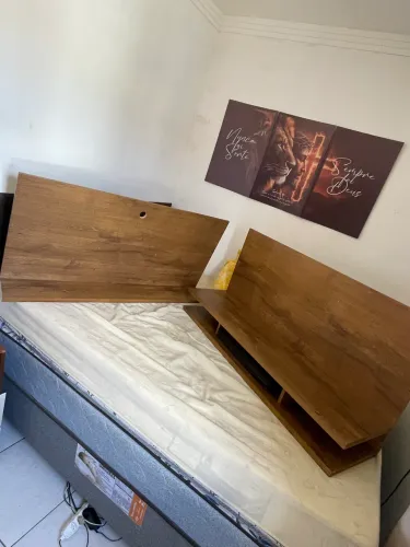PAINEL + SOFÁ BEM CONSERVADO