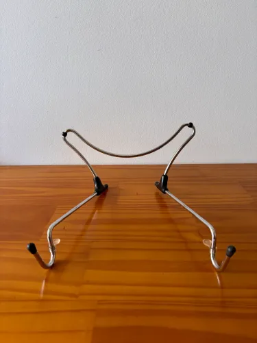 Suporte para notebook dobrável em metal - Ergonômico