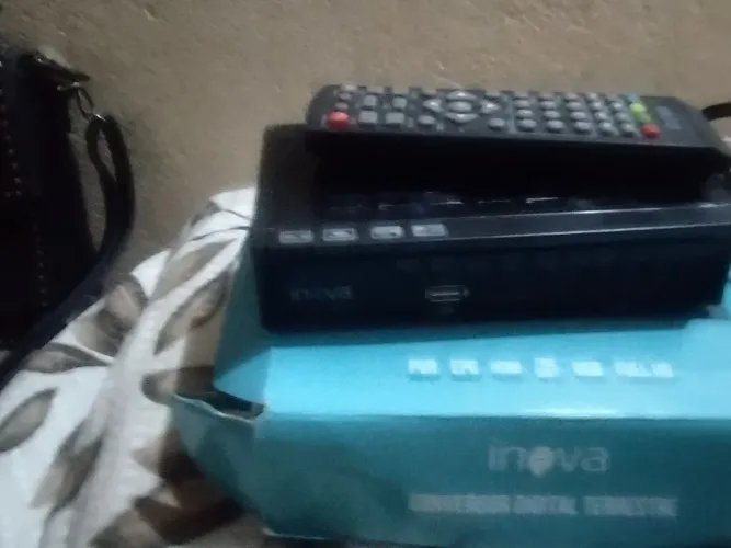Tv tubo funcionando perfeitamente tem conversor tbm tudo funcionando