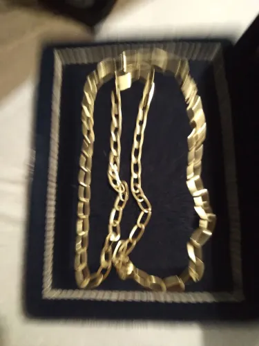 Vendo uma Corrente Masculino de Ouro 18k co. 14.5g