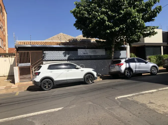 Casa Comercial Ampla e Versátil ? Excelente Estrutura para Diversos Segmentos