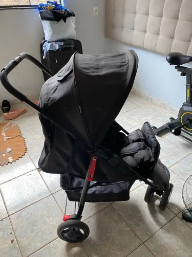 Carrinho de bebê voyage