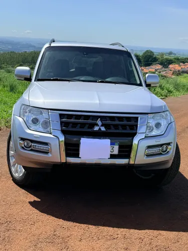 Mitsubishi Pajero HPE Full 3.2 4X4 T.i.dies. 5P AUT 2018