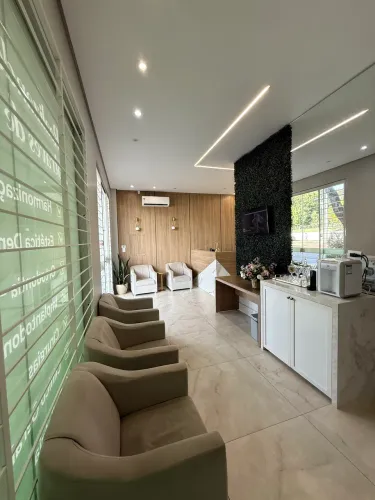 Aluga-se sala em consultório e estética