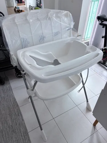 Banheira Infantil Splash Burigotto com Suporte - Estado de Nova