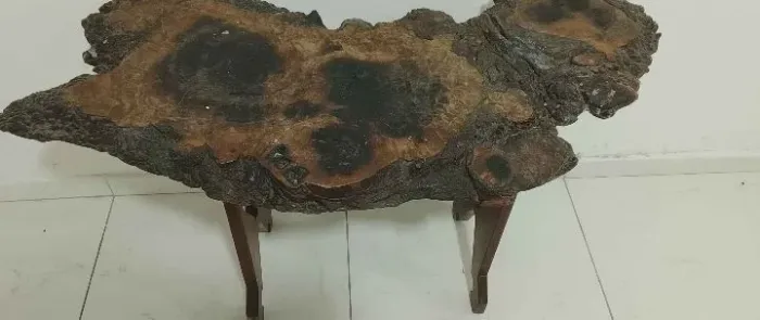 Vende se , mesa de centro de madeira 