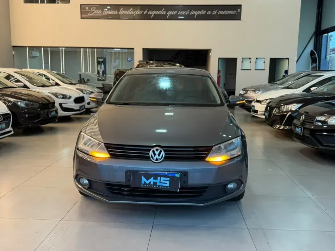 Volkswagen Jetta Highline 2.0 TSI 16V 4P Tiptronic 2013