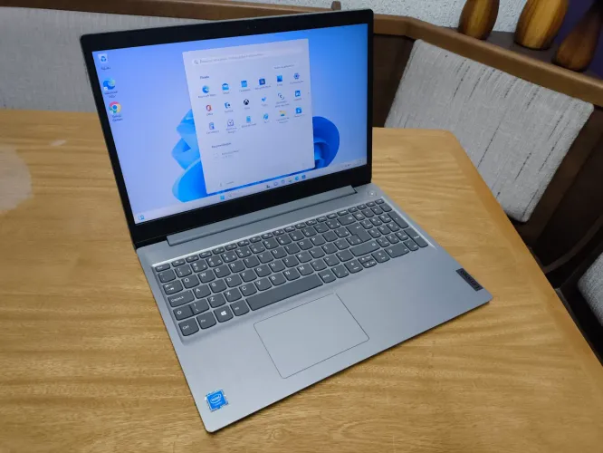 Notebook Lenovo Ideapad 3, com SSD m2, Windows 11, tela de 15.6 polegadas