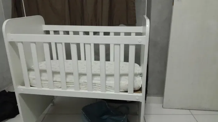 Berço com colchão