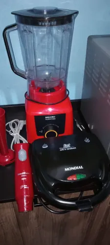 Liquidificador, sanduicheira e Mixer 
