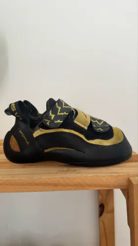 Sapatilha Escalada La Esportiva Miura