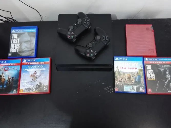 PS4 Slim