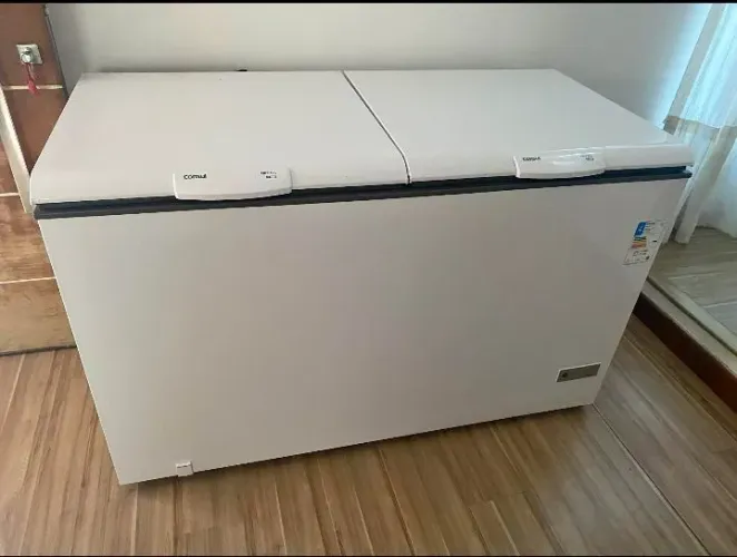 Vendo frezzer Consul 478 litros orizontal 2 portas novo usado apenas 4 meses, no preço2600