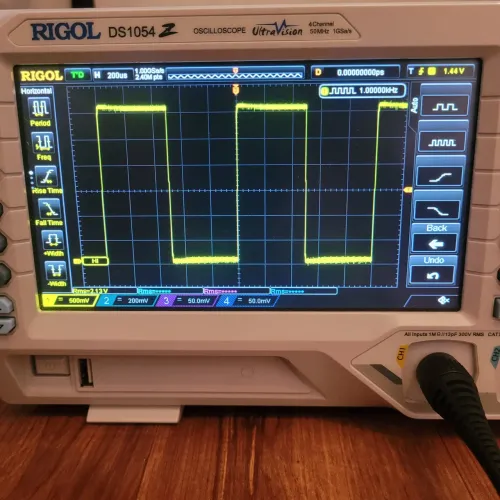 Osciloscópio Rigol - DS1054Z